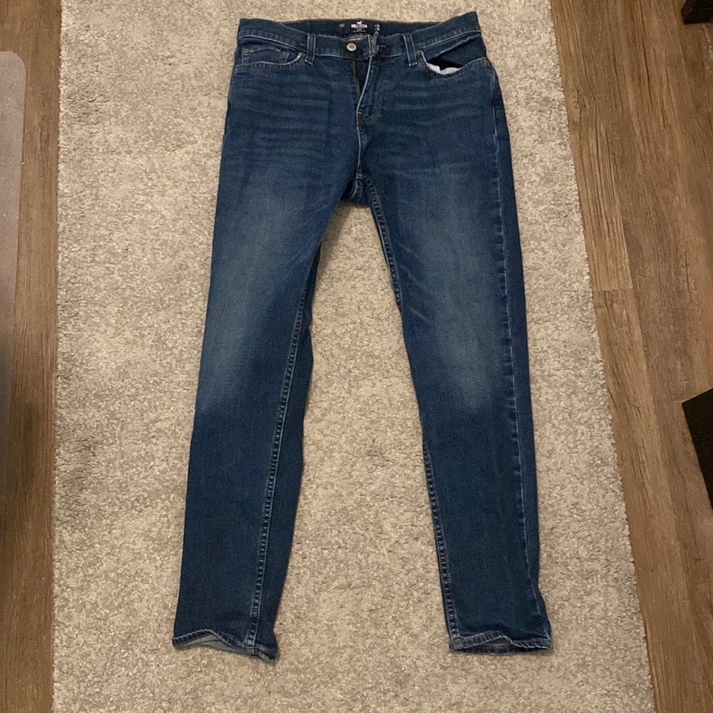 Hollister Taper Jeans - Size 30/32